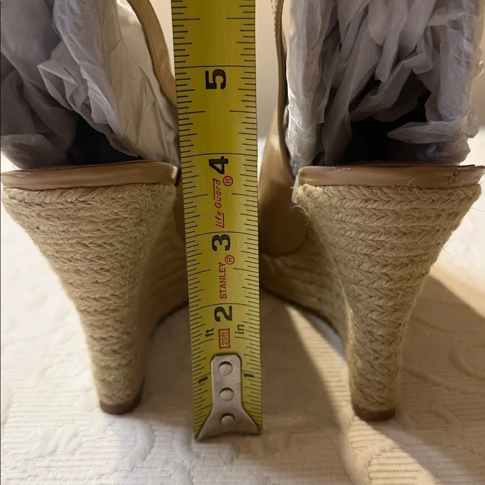 MICHAEL Michael Kors Beige Wedge Espadrille Sandals. 8.5 Sling back.